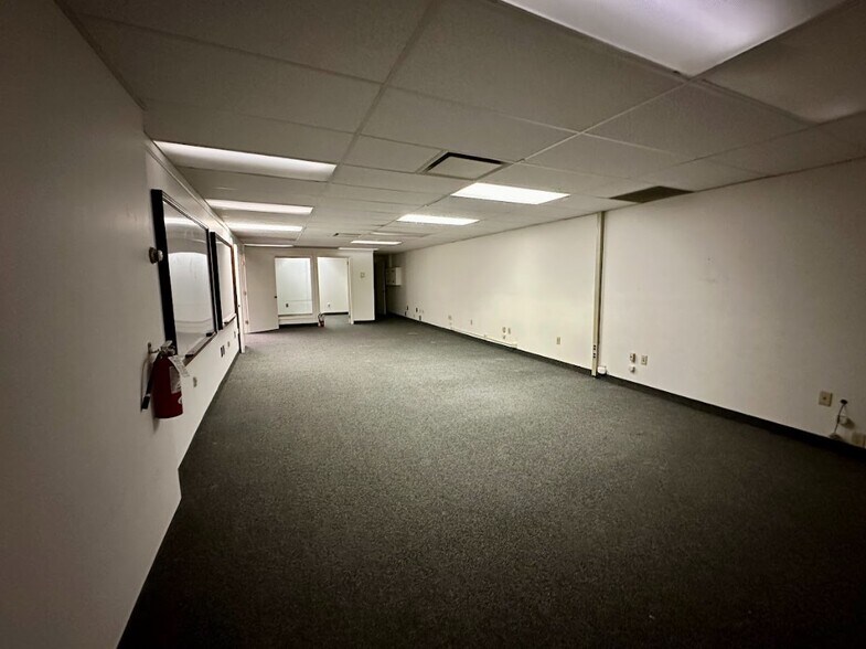 More Photos Of 1702 Battleground Ave, Greensboro Bank For Lease