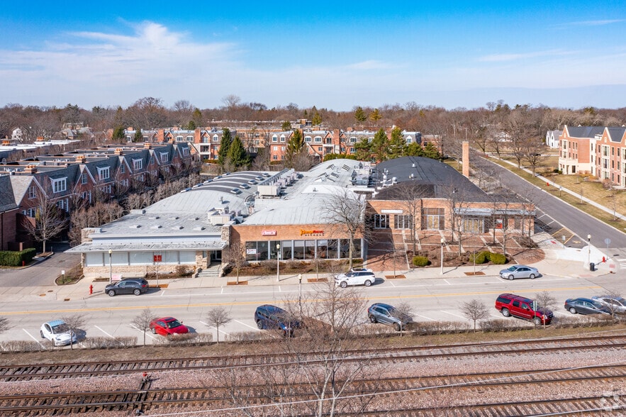 More Photos Of 1044 N Western Ave, Lake Forest Office For Lease