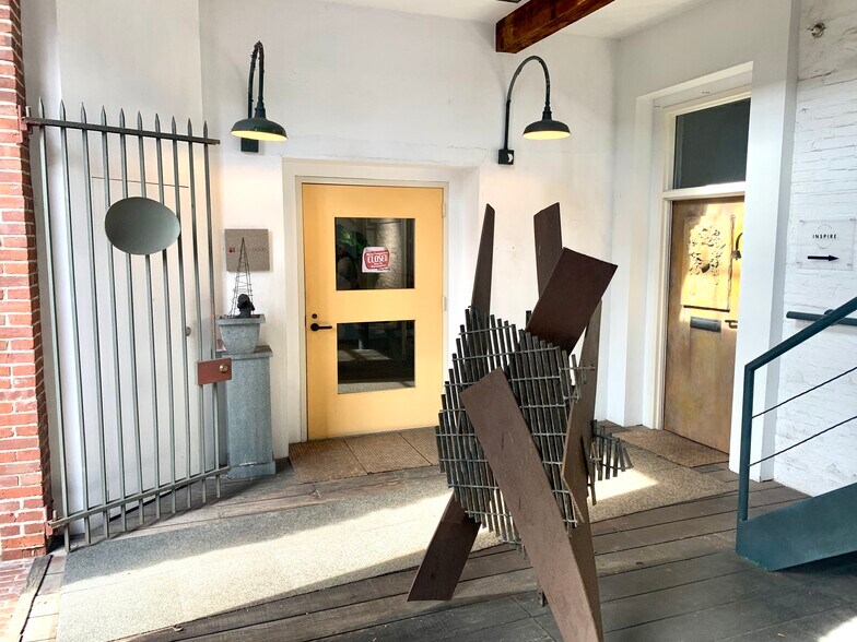 More Photos Of 226 N Arch St, Lancaster Loft Creative Space For Lease