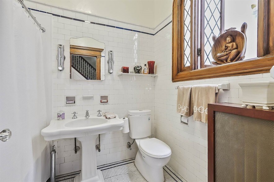 More Photos Of 524 3rd St, Brooklyn Coworking Space