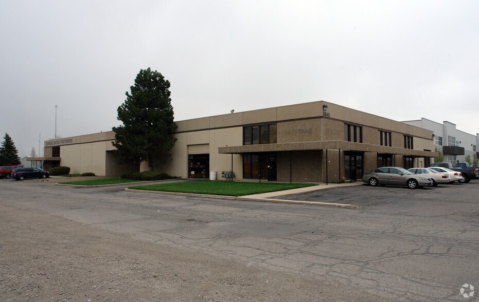 More Photos Of 3943-3949 S 500 W, Salt Lake City Light Manufacturing For Lease