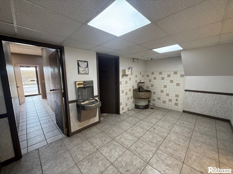 More Photos Of 4310 Sandyway Ln, Lakeland Warehouse For Lease