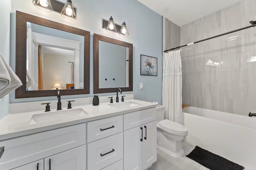 More Photos Of 1960 NE Dixie Hwy, Jensen Beach Apartments For Sale