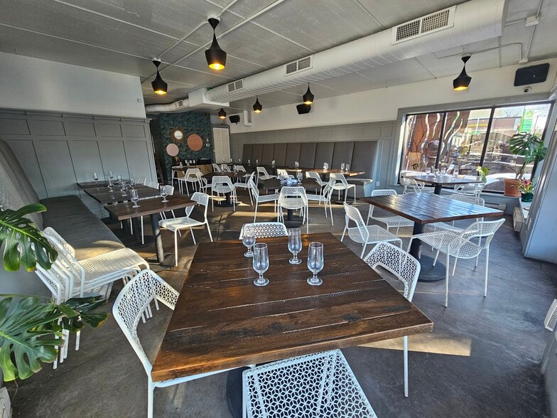 More Photos Of 4537 S Nicollet Ave, Minneapolis Freestanding For Sale