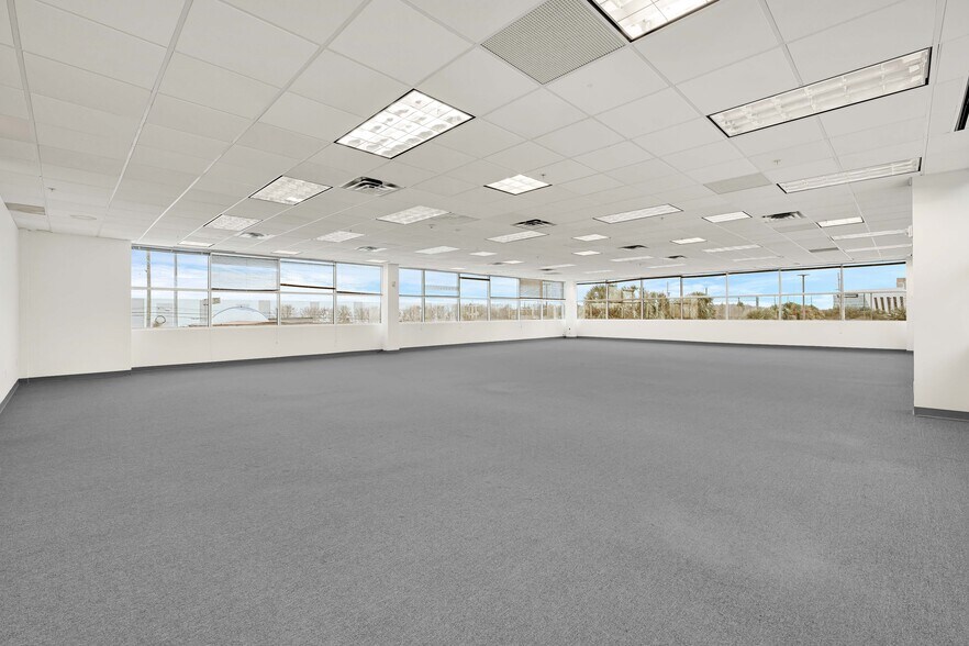 More Photos Of 7900 N Sam Houston Pky W, Houston Office For Lease