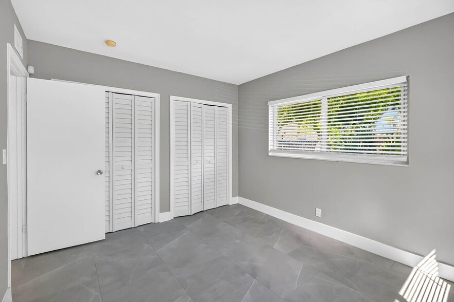 More Photos Of 4900 NW 10th Ave, Fort Lauderdale Apartments For Sale