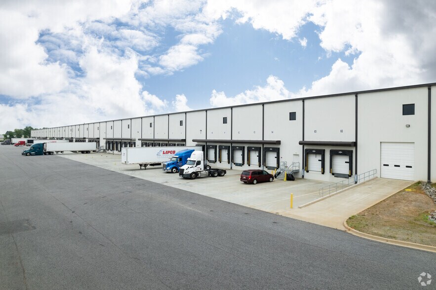 More Photos Of 915 Victor Hill Rd, Greer Warehouse For Sale