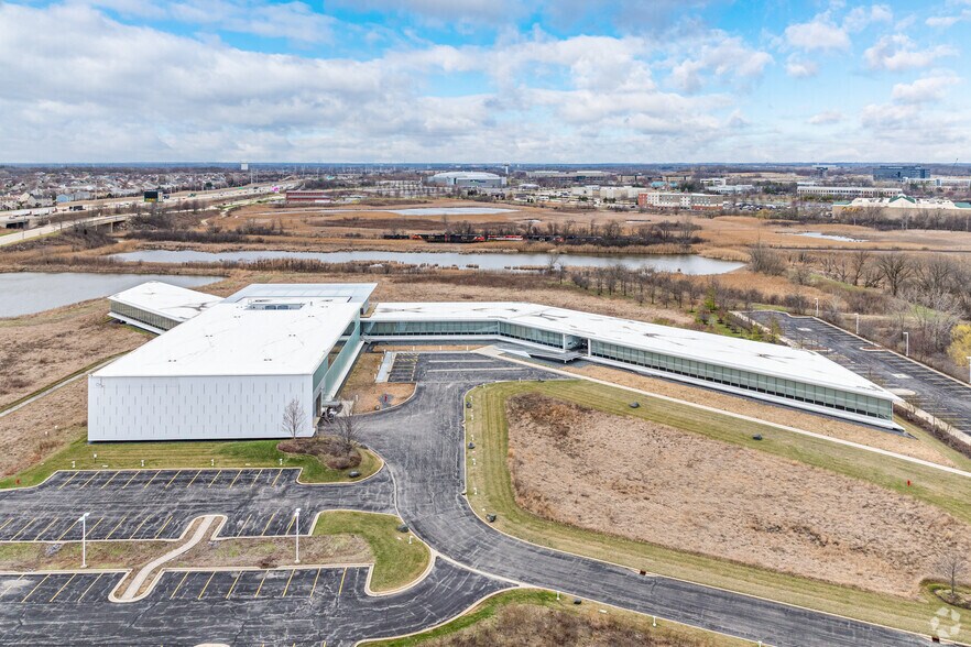 More Photos Of 2600 Forbs Ave, Hoffman Estates Office For Sale