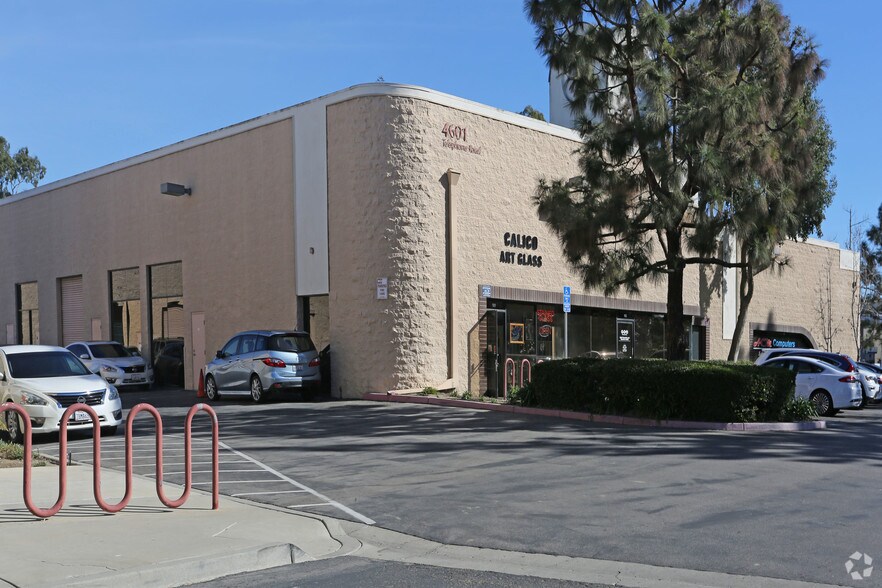 Primary Photo Of 4601 Telephone Rd, Ventura Office For Lease