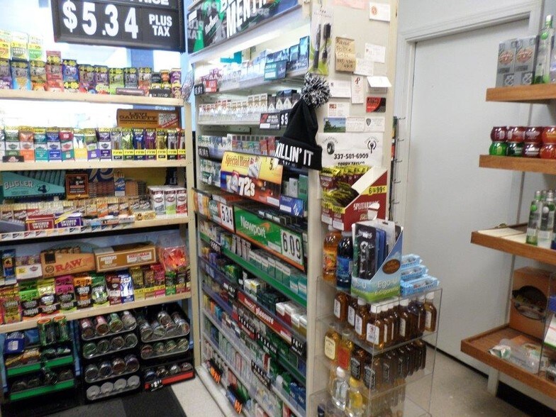 More Photos Of 1419 The Blvd, Rayne Service Station For Lease