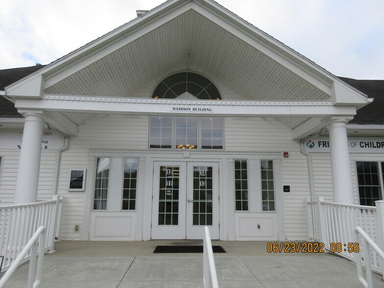 More Photos Of 245 Russell St, Hadley Office For Lease