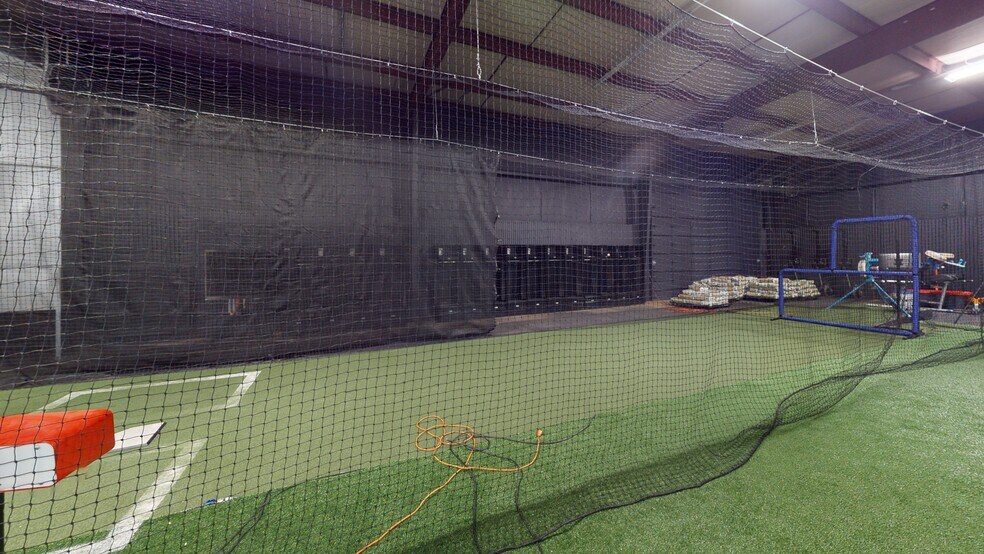 More Photos Of 3990 Sam Wilson Rd, Charlotte Warehouse For Lease