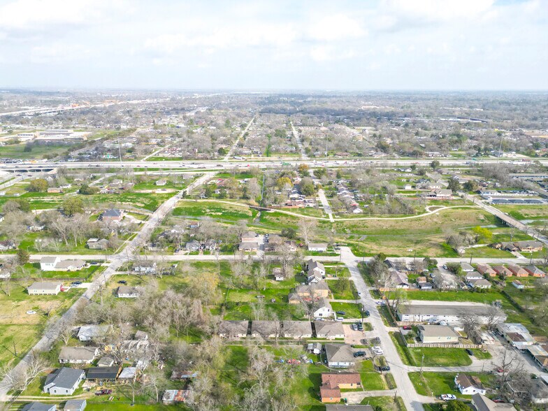 More Photos Of 4905 Kashmere St, Houston Apartments For Sale