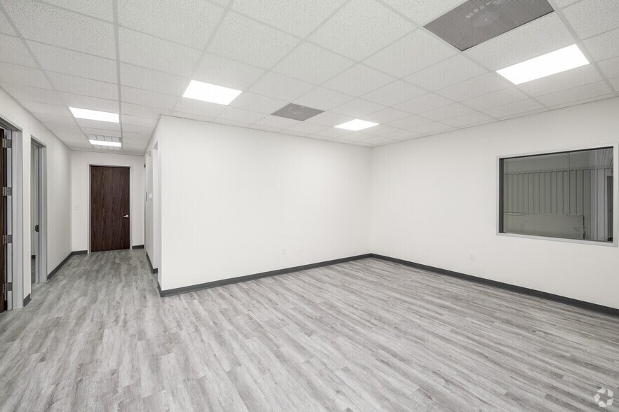 More Photos Of 15519 Jarvis Rd, Cypress Warehouse For Sale