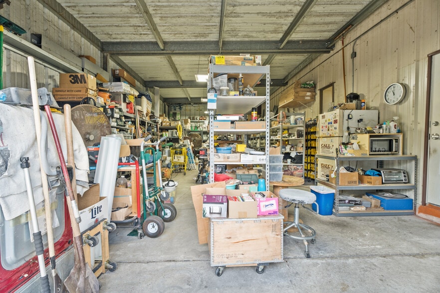 More Photos Of 915 Orange St, La Marque Office For Sale