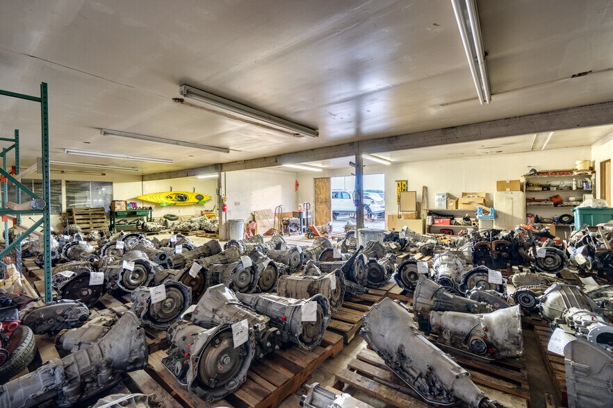 More Photos Of 17308 Highway 99E, Hubbard Auto Salvage Facility For Sale
