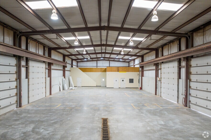 More Photos Of 8801 W County Road 127, Midland Warehouse For Lease