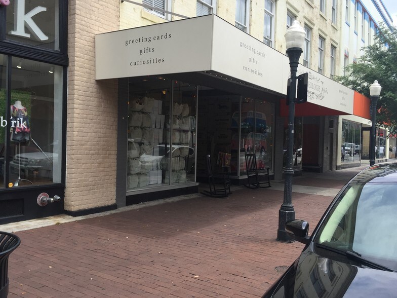More Photos Of 310-312 W Broughton St, Savannah Storefront Retail Residential For Sale