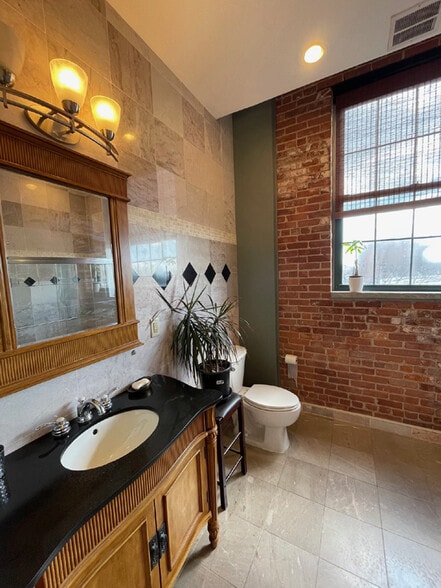More Photos Of 9 E 18th St, Bayonne Apartments For Sale