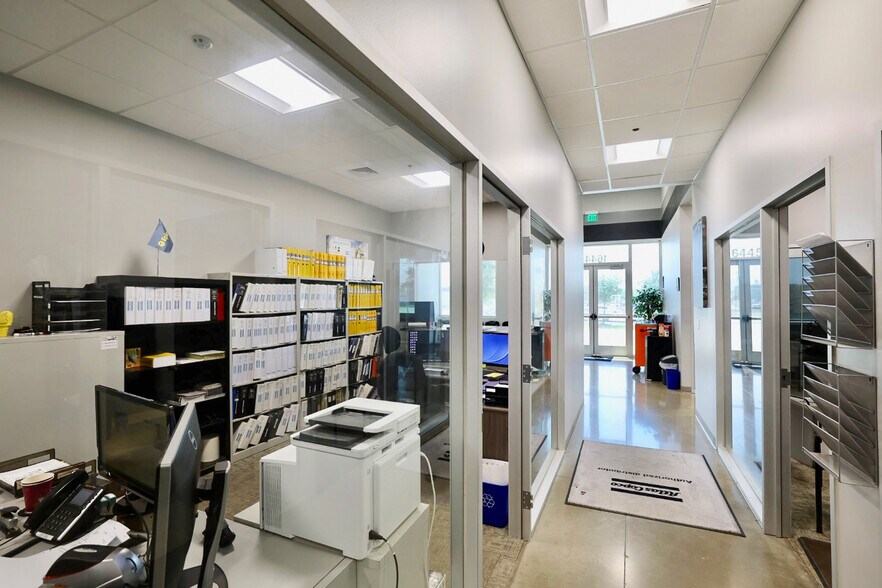 More Photos Of 16445 N Interstate 35, Pflugerville Warehouse For Sale