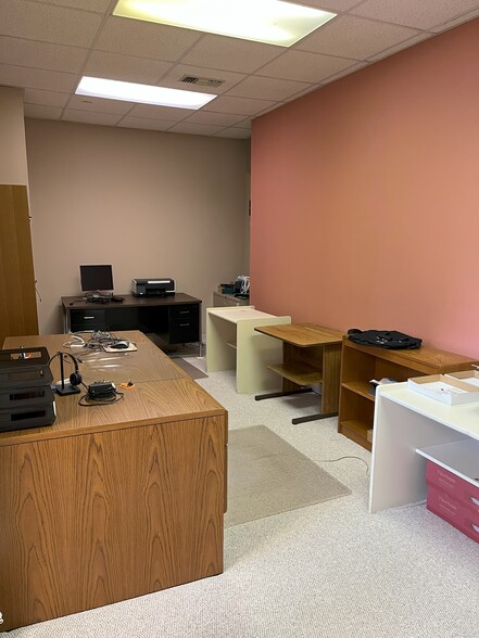 More Photos Of 101-103 Commons Ct, Chadds Ford Medical For Sale