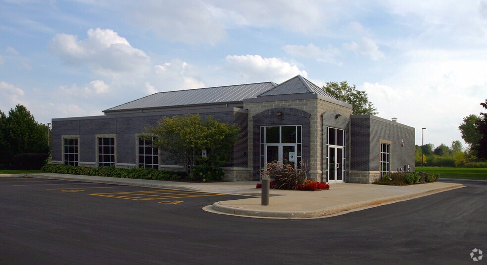 Primary Photo Of 4801 W Brown Deer Rd, Milwaukee Bank For Sale