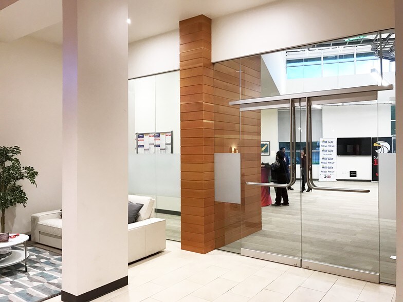 More Photos Of 2233 W North Loop Blvd, Austin Office For Sale