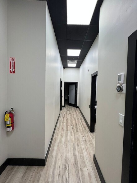 More Photos Of 297 Margaret King Ave, Ringwood Warehouse For Sale