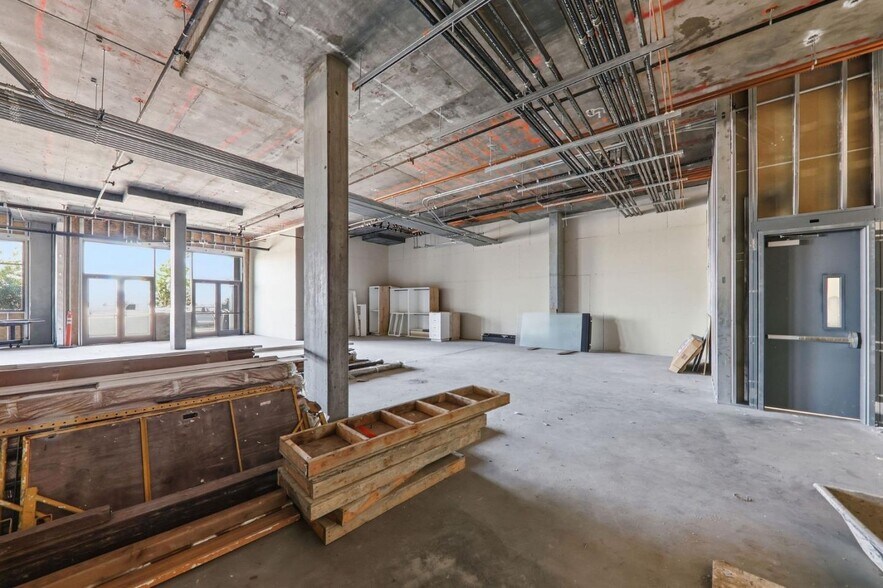 More Photos Of 600 El Camino Real, Belmont General Retail For Sale