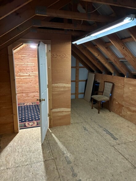 More Photos Of 1011 Hoosick Rd, Troy Storefront Retail Residential For Sale