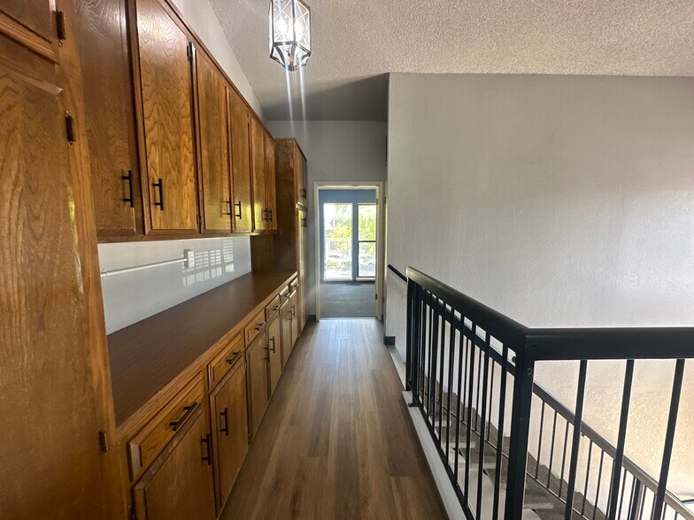 More Photos Of 801 15th St, Modesto Office For Lease