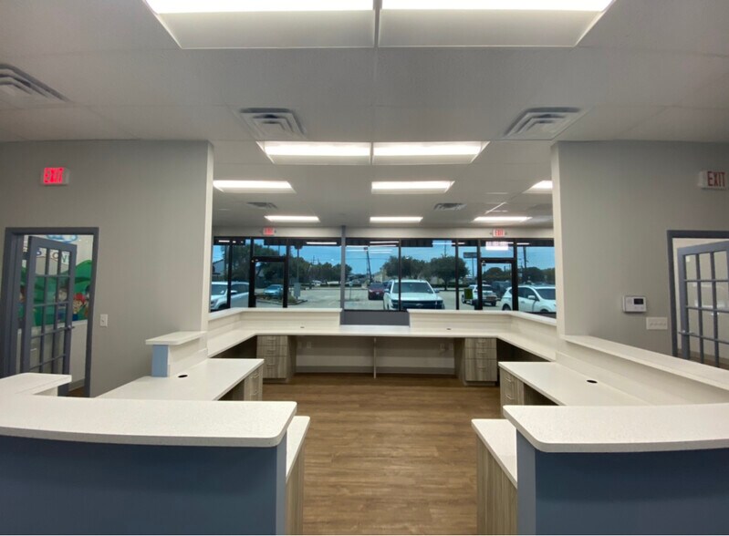 Primary Photo Of 12701-12797 Westheimer Rd, Houston Unknown For Lease