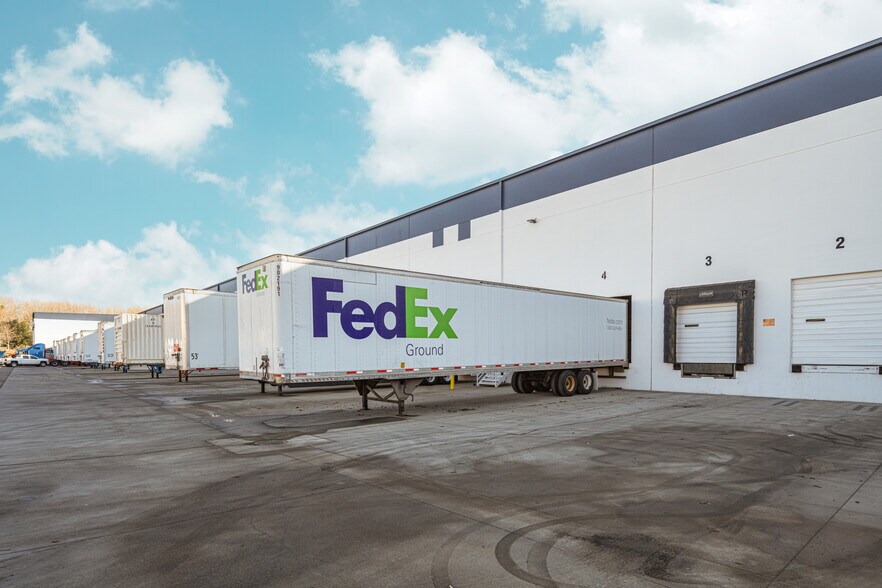 More Photos Of 11960 S Harlan Rd, Lathrop Distribution For Lease