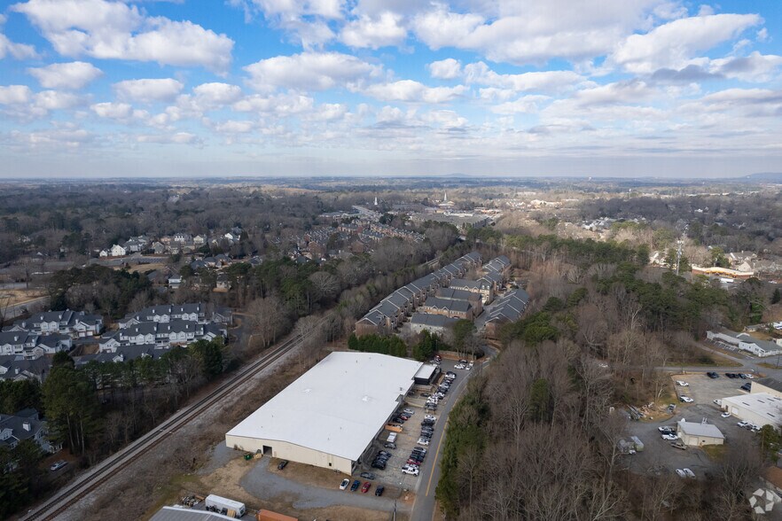 More Photos Of 3075 Jonquil Dr SE, Smyrna Manufacturing For Lease