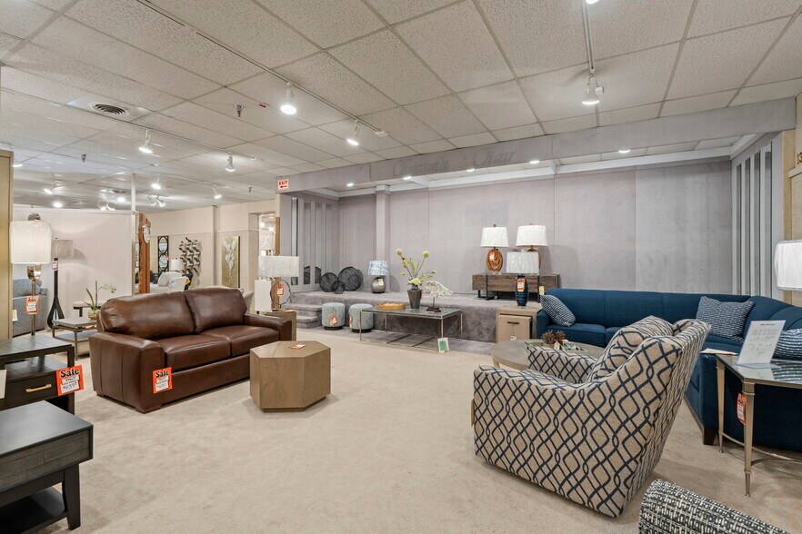 More Photos Of 334 County Road 81, Osseo Storefront Retail Office For Sale