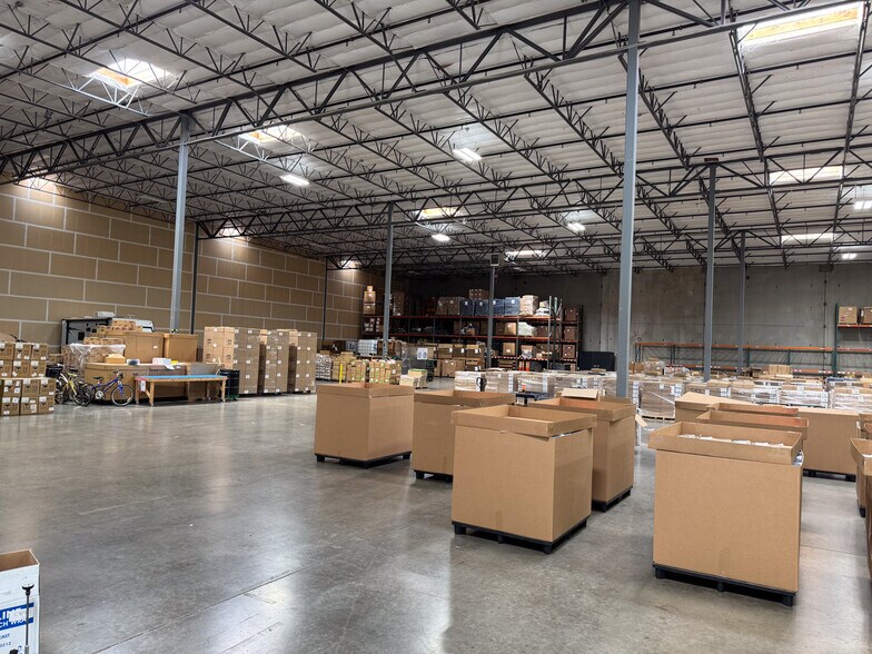 More Photos Of 7930 SW Burns Way, Wilsonville Distribution For Lease
