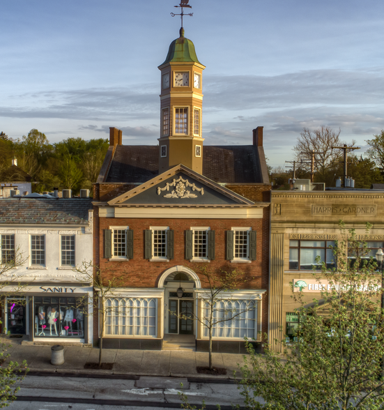 Primary Photo Of 4 E Washington St, Chagrin Falls Bank For Lease