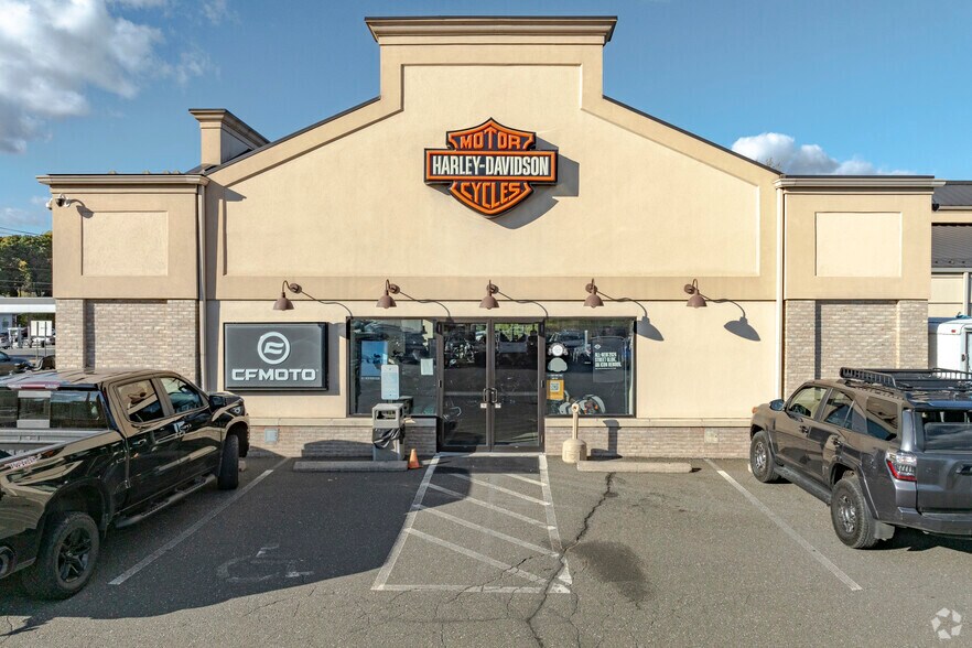 More Photos Of , Danbury General Retail For Sale