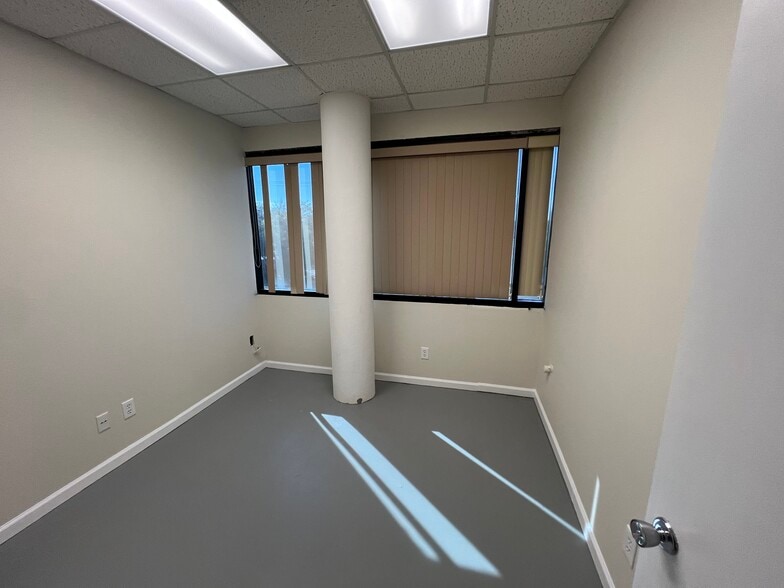More Photos Of 9123 N Military Trl, Palm Beach Gardens Office For Lease