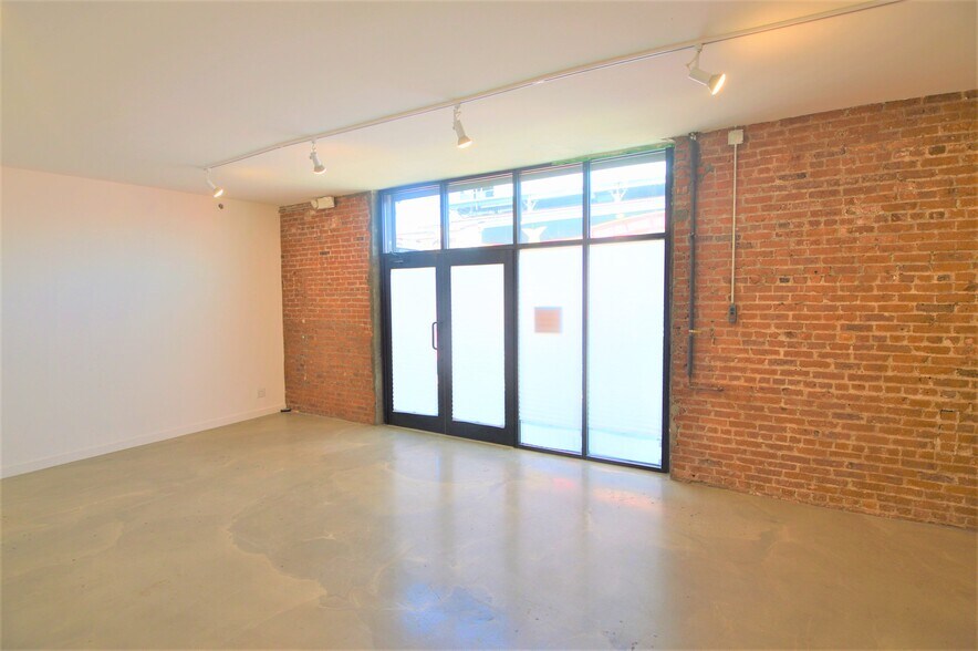 More Photos Of 1-11 Gem St, Brooklyn Office For Lease