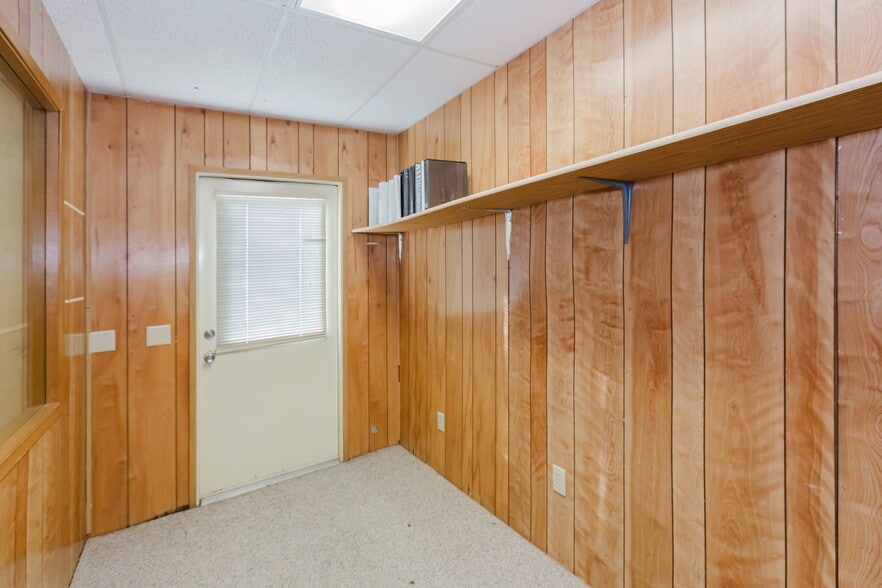 More Photos Of 4938 SW Lake Flora Rd, Port Orchard Office For Lease