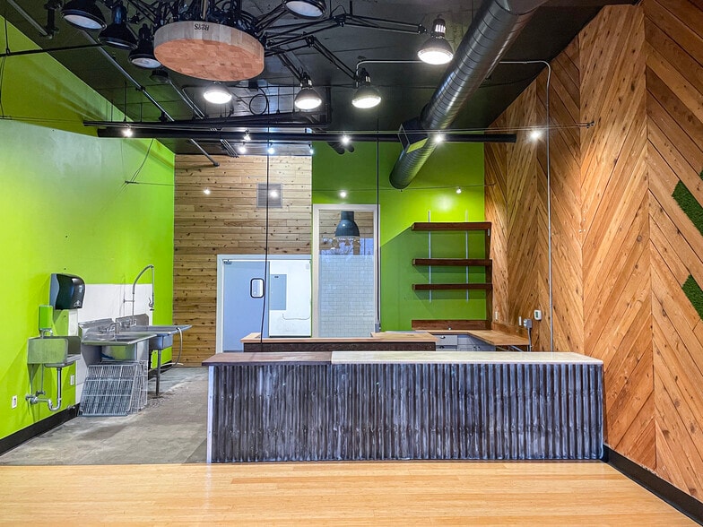 More Photos Of 3155 S Moody Ave, Portland Apartments For Lease