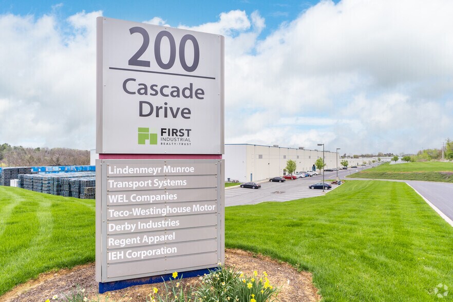More Photos Of 200 Cascade Dr, Allentown Warehouse For Lease