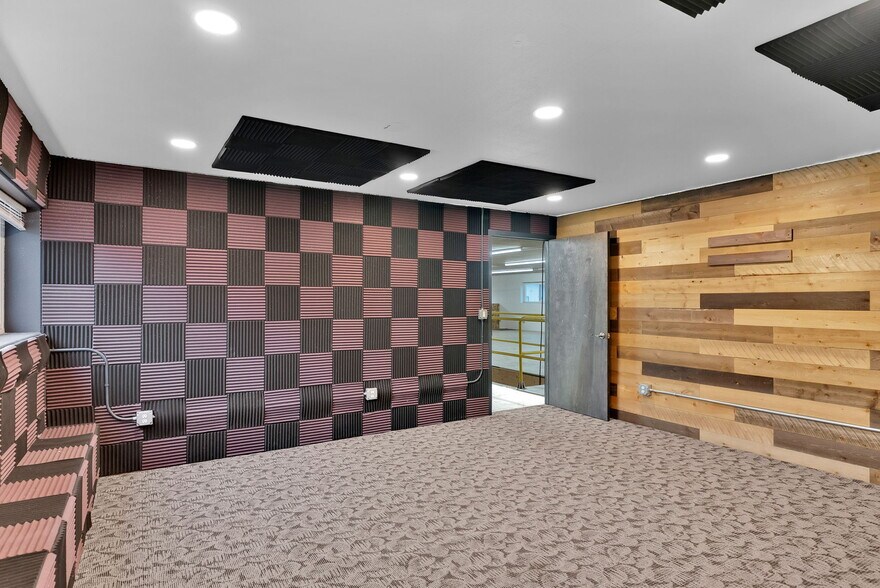 More Photos Of 11445 N Reed Rd, Hayden Warehouse For Sale