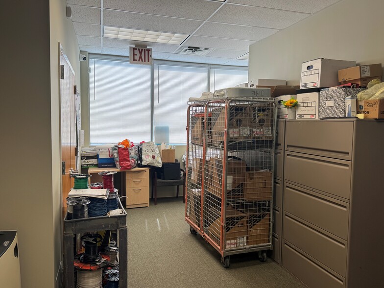 More Photos Of 3318 Delavall Ave, Bronx Office For Lease
