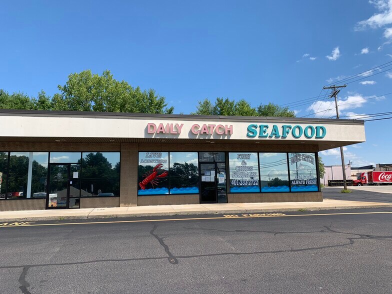 More Photos Of 9 Cedar Swamp Rd, Smithfield Unknown For Lease