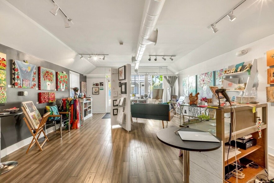 More Photos Of 1012 Truman Ave, Key West Storefront For Sale