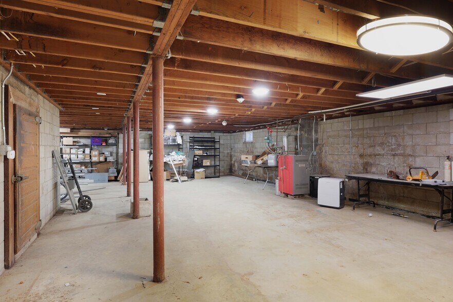 More Photos Of 215 Washington Rd, Sayreville Storefront Retail Residential For Lease
