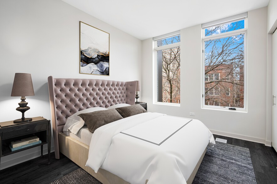 More Photos Of 811 W Agatite Ave, Chicago Apartments For Lease