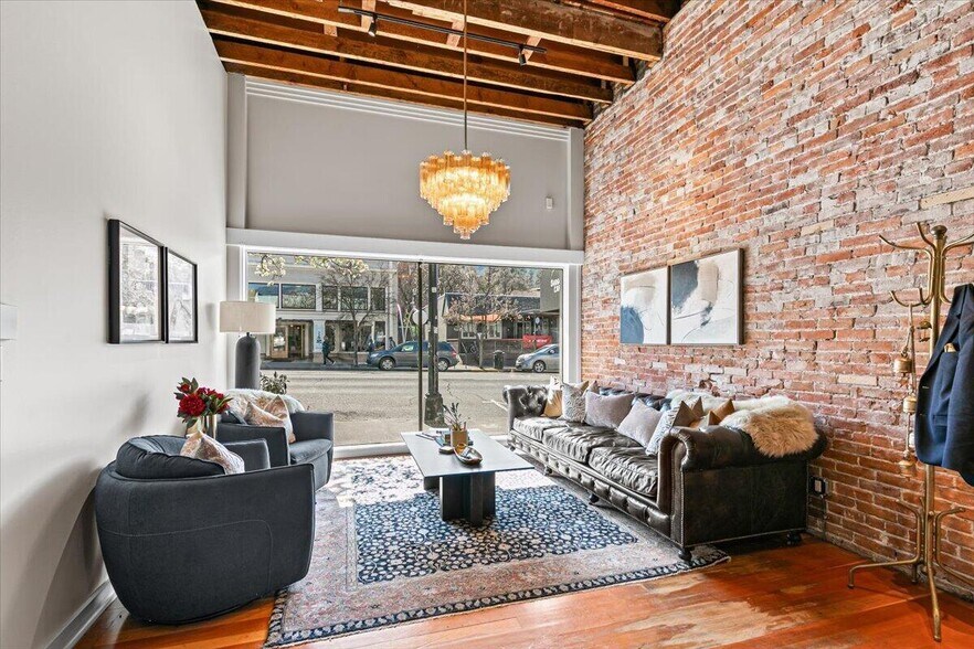 More Photos Of 145 E Main St, Ashland Restaurant For Sale